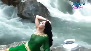Գունատ մաշկ ունեցող  ...