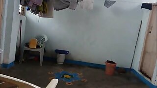 Սպիտակ կոկիկ հրեշը ո ...