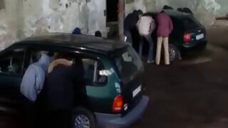 Քաղցր շիկահեր մեծ բո ...